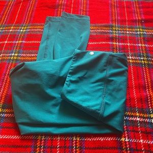 NWOT- yogalicious leggings
